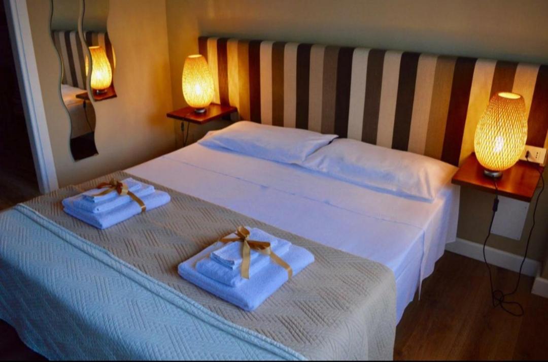 Battisti Rooms & Breakfast Lecce Ngoại thất bức ảnh